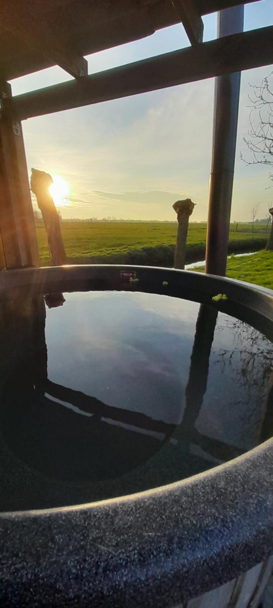 Stacaravan Op De Paardenboerderij Снек Екстериор снимка
